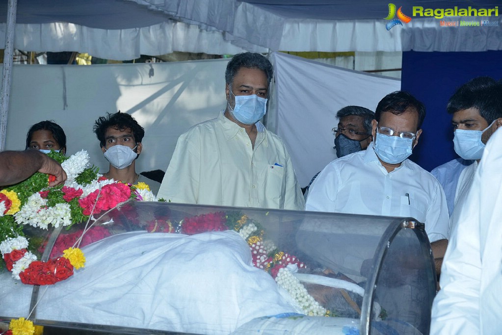 Tollywood Celebs Pay Their Last Respects to Legendary Lyricist Sirivennela Sitaramasastri Garu