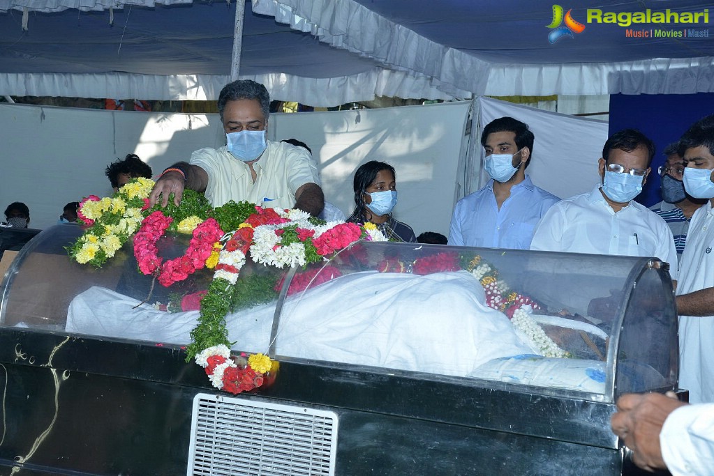 Tollywood Celebs Pay Their Last Respects to Legendary Lyricist Sirivennela Sitaramasastri Garu