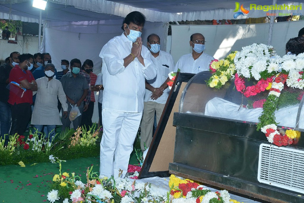 Tollywood Celebs Pay Their Last Respects to Legendary Lyricist Sirivennela Sitaramasastri Garu