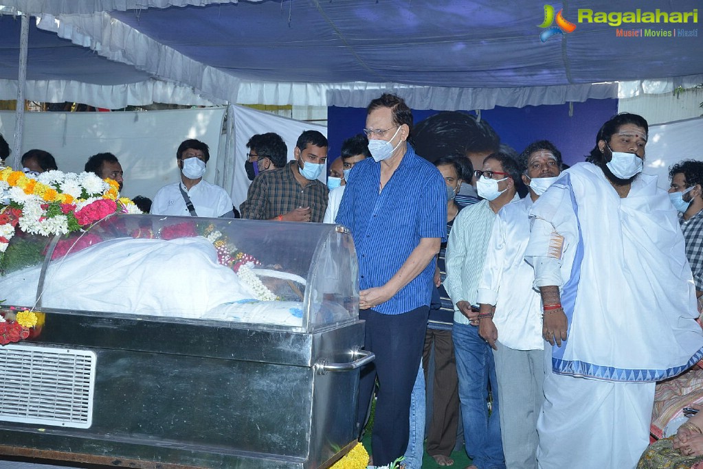 Tollywood Celebs Pay Their Last Respects to Legendary Lyricist Sirivennela Sitaramasastri Garu