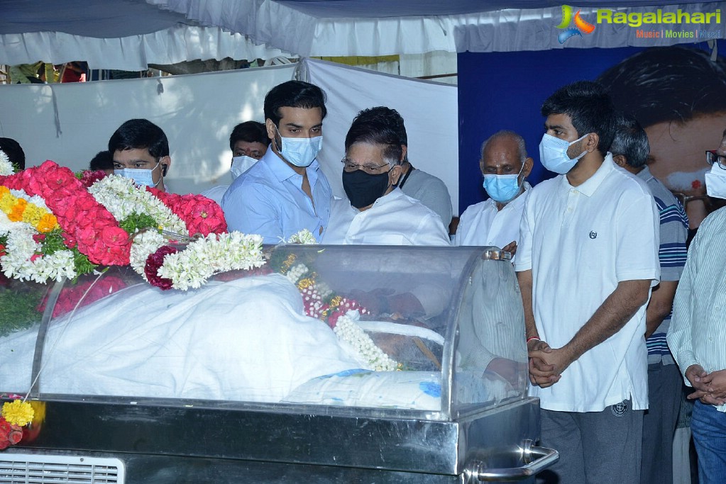 Tollywood Celebs Pay Their Last Respects to Legendary Lyricist Sirivennela Sitaramasastri Garu