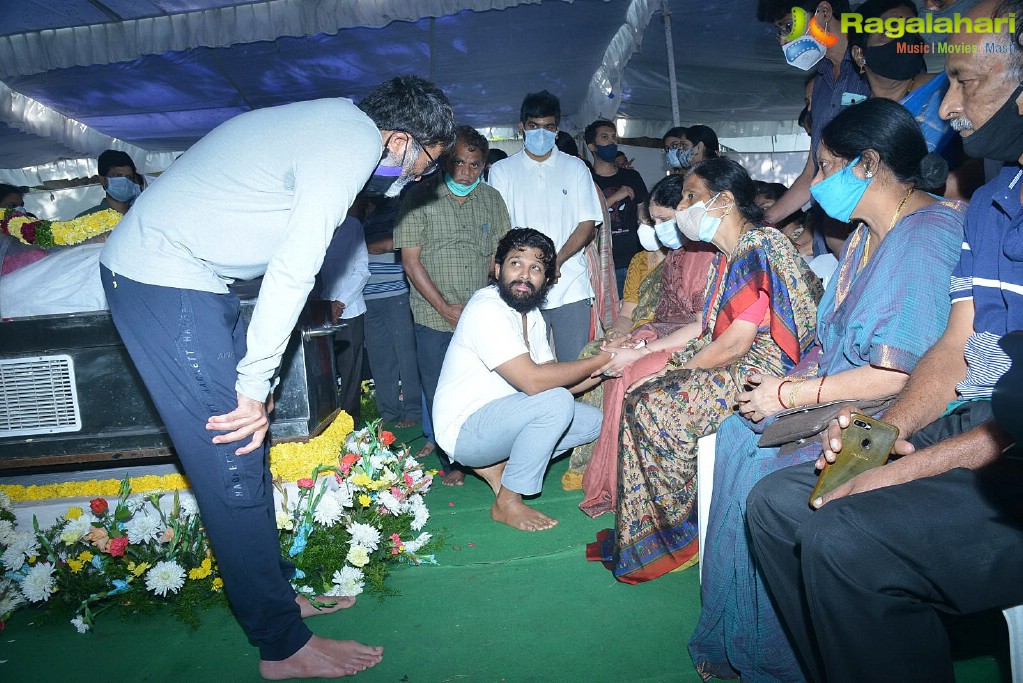 Tollywood Celebs Pay Their Last Respects to Legendary Lyricist Sirivennela Sitaramasastri Garu