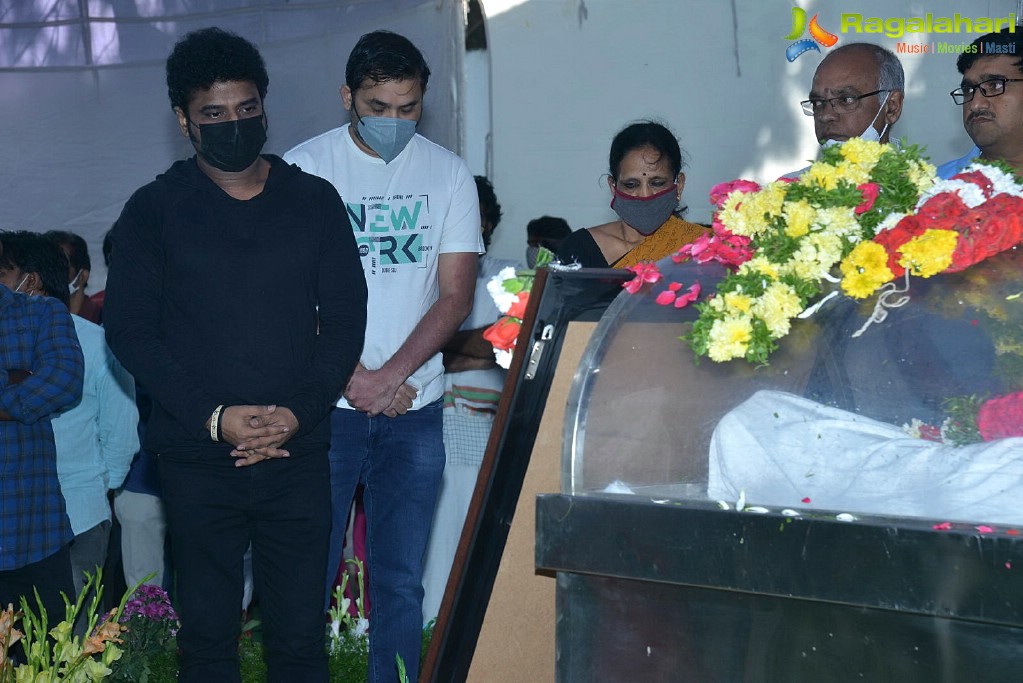 Tollywood Celebs Pay Their Last Respects to Legendary Lyricist Sirivennela Sitaramasastri Garu