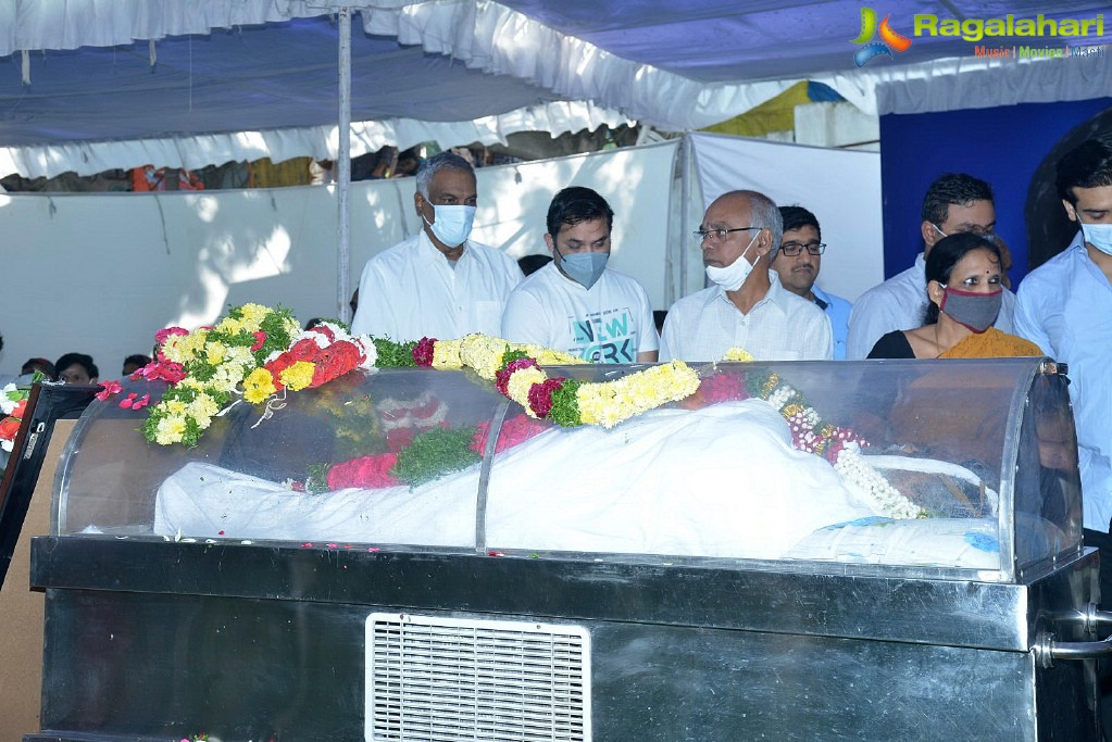 Tollywood Celebs Pay Their Last Respects to Legendary Lyricist Sirivennela Sitaramasastri Garu