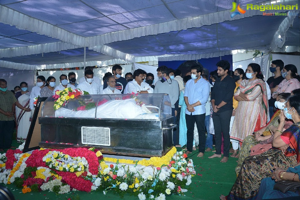 Tollywood Celebs Pay Their Last Respects to Legendary Lyricist Sirivennela Sitaramasastri Garu