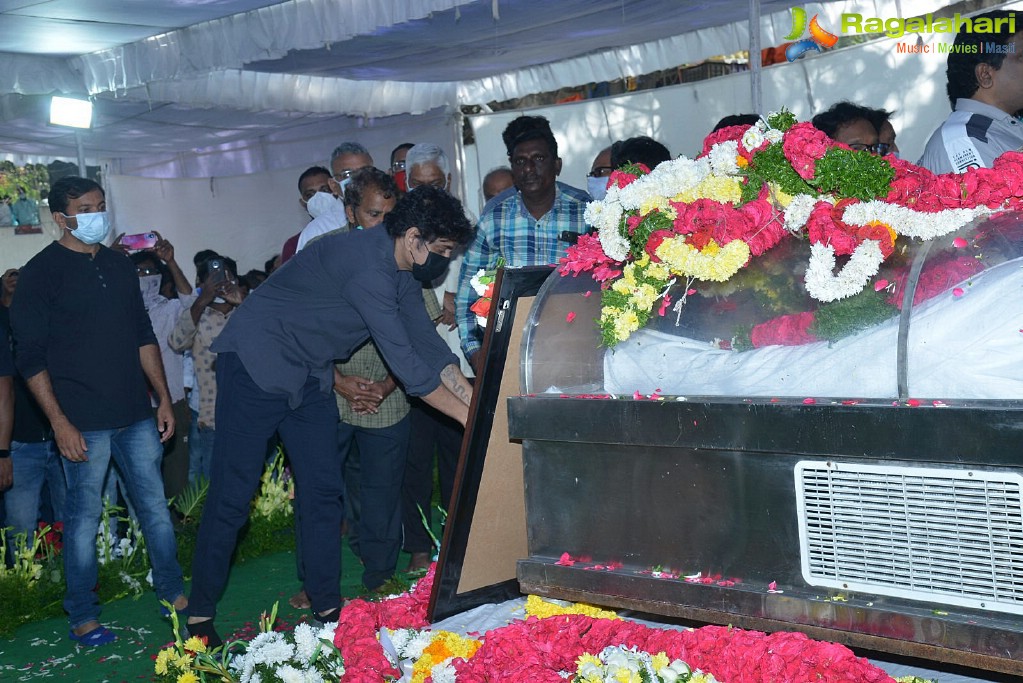 Tollywood Celebs Pay Their Last Respects to Legendary Lyricist Sirivennela Sitaramasastri Garu