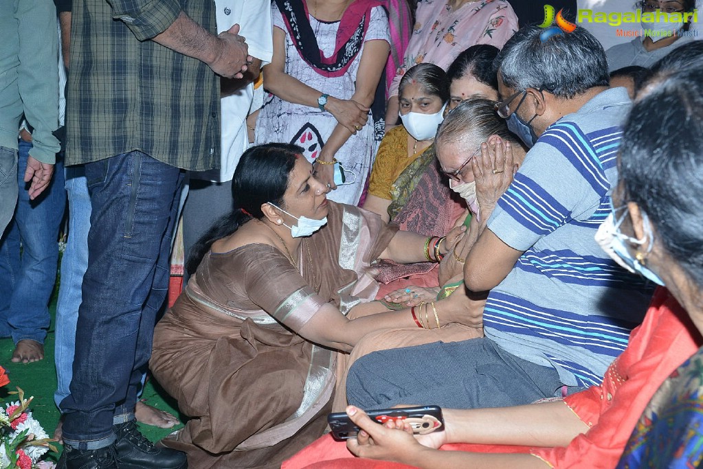 Tollywood Celebs Pay Their Last Respects to Legendary Lyricist Sirivennela Sitaramasastri Garu