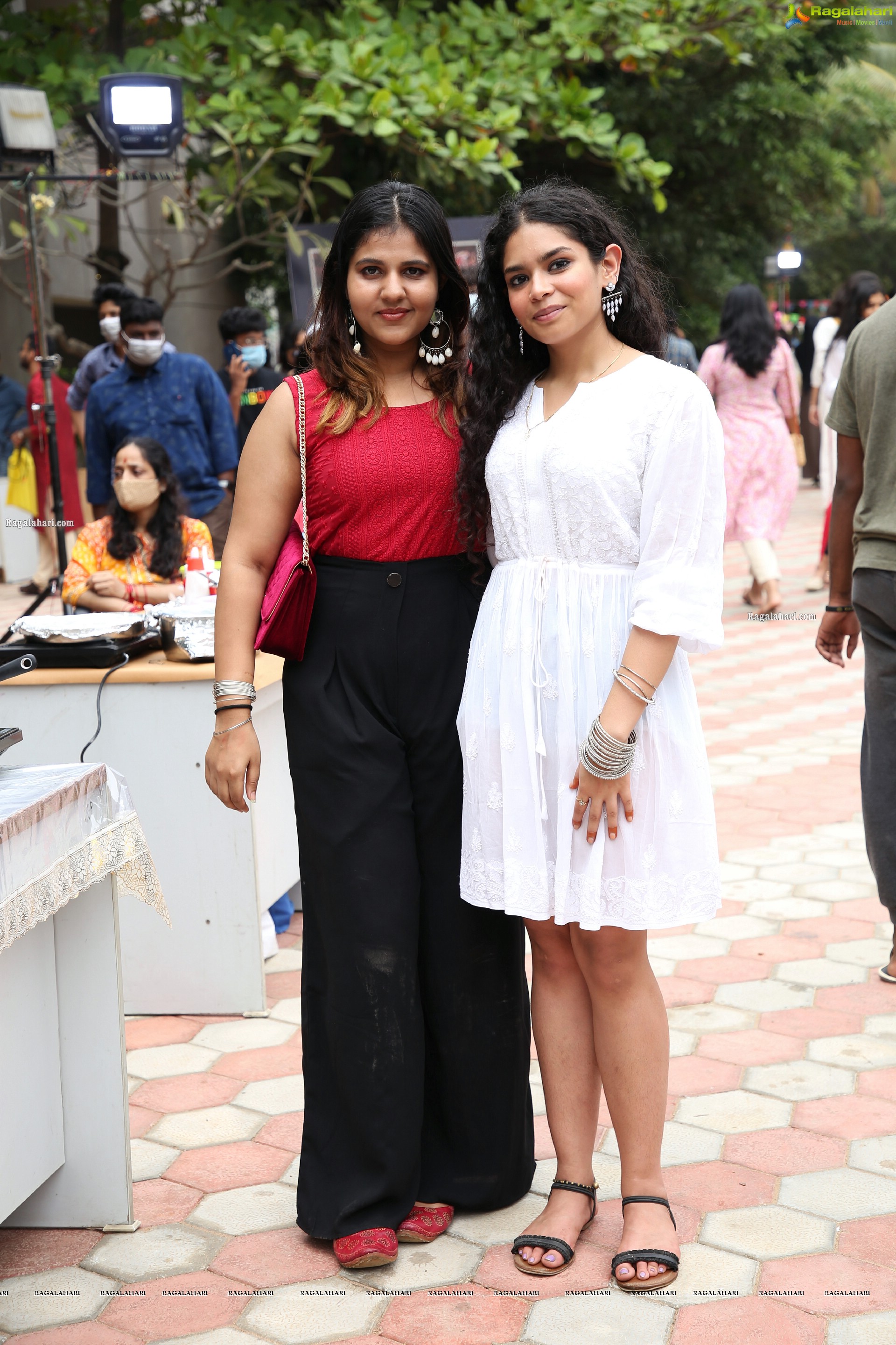 Craft Bazar 'Vividhkala' - A Fashion Exavaganza at NIFT Centre Square