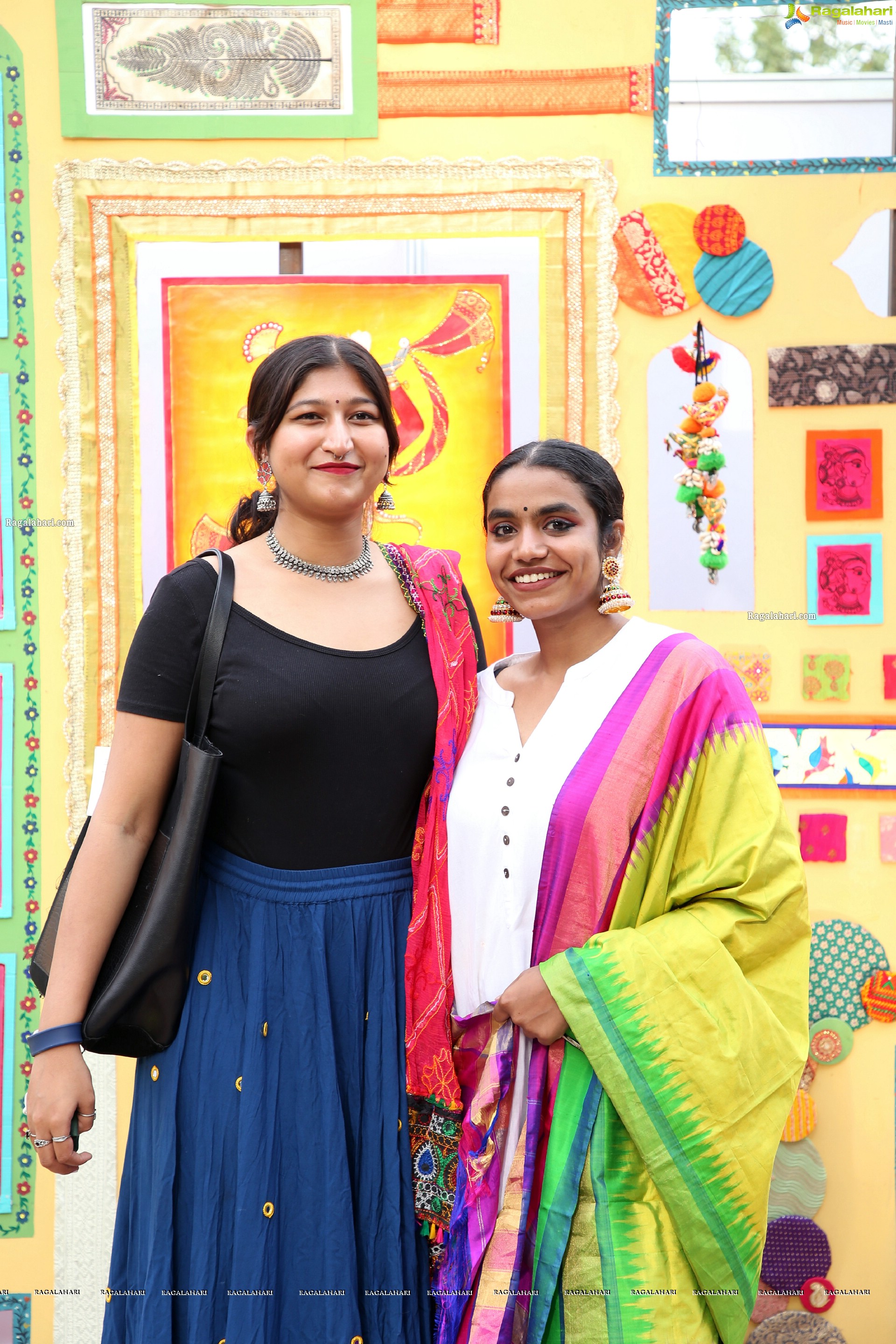 Craft Bazar 'Vividhkala' - A Fashion Exavaganza at NIFT Centre Square