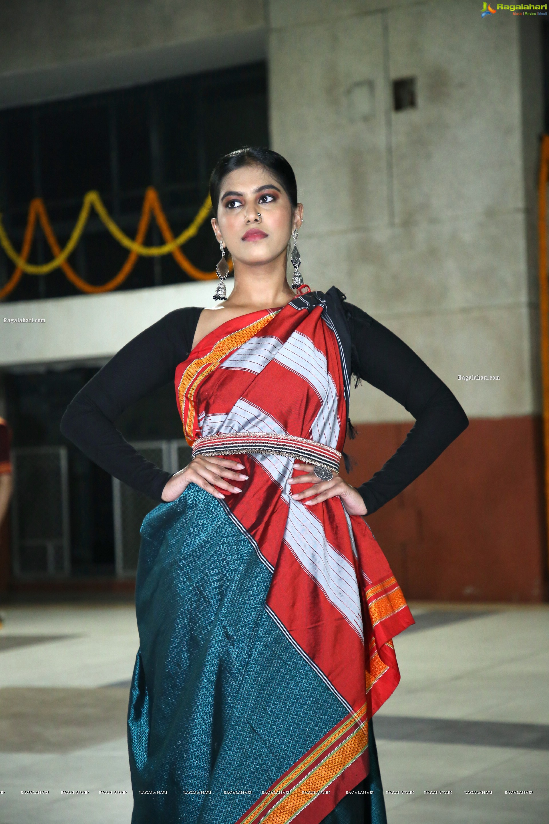 Craft Bazar 'Vividhkala' - A Fashion Exavaganza at NIFT Centre Square