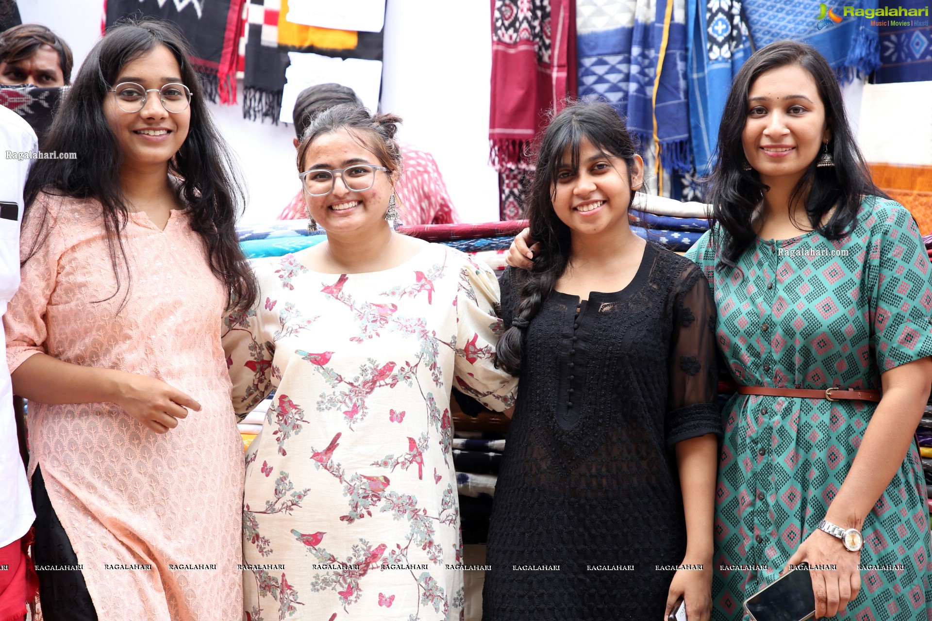 Craft Bazar 'Vividhkala' - A Fashion Exavaganza at NIFT Centre Square