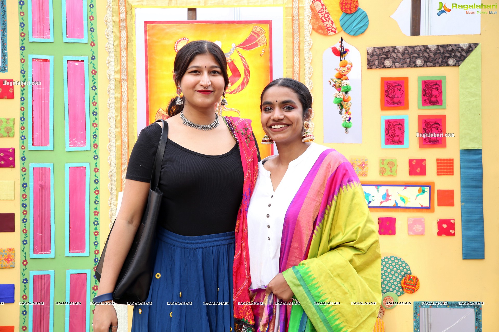 Craft Bazar 'Vividhkala' - A Fashion Exavaganza at NIFT Centre Square