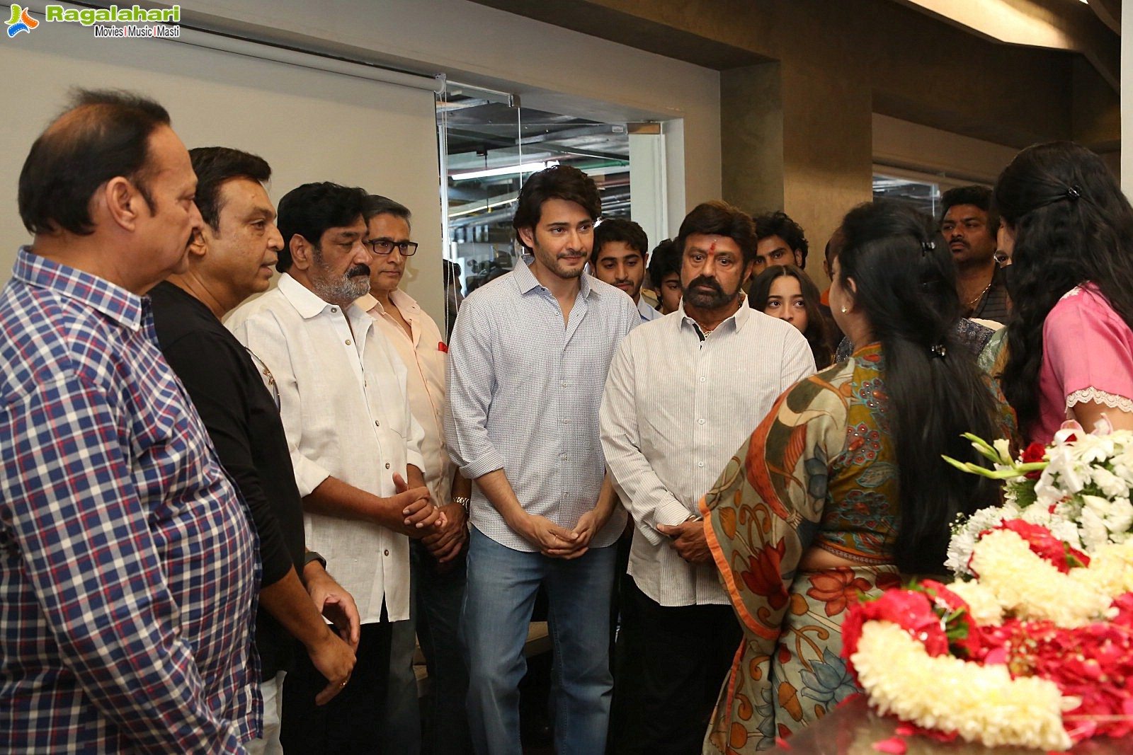 Superstar Krishna Parthiva Deham At Padmalaya Studios For Fans Visit