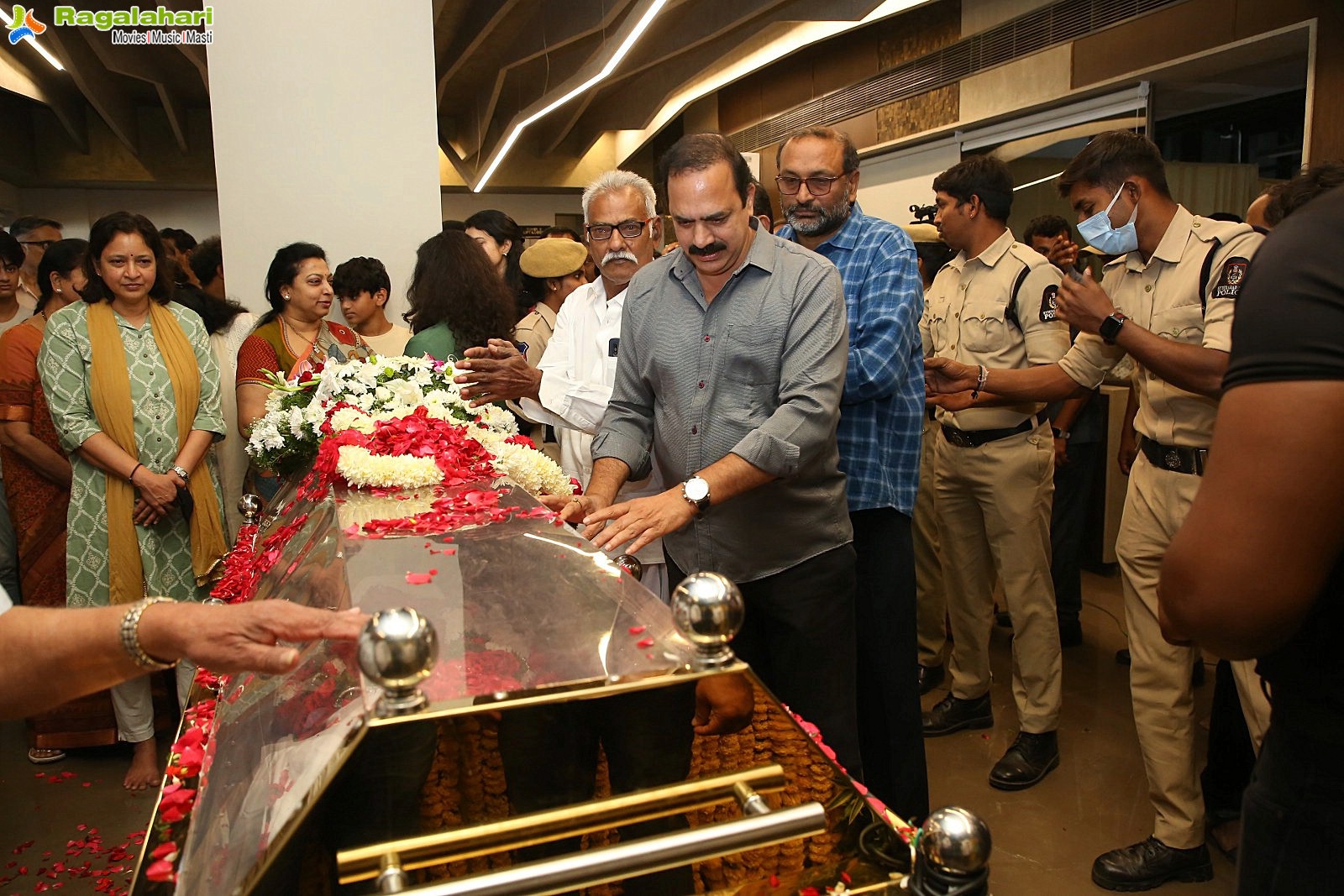 Superstar Krishna Parthiva Deham At Padmalaya Studios For Fans Visit