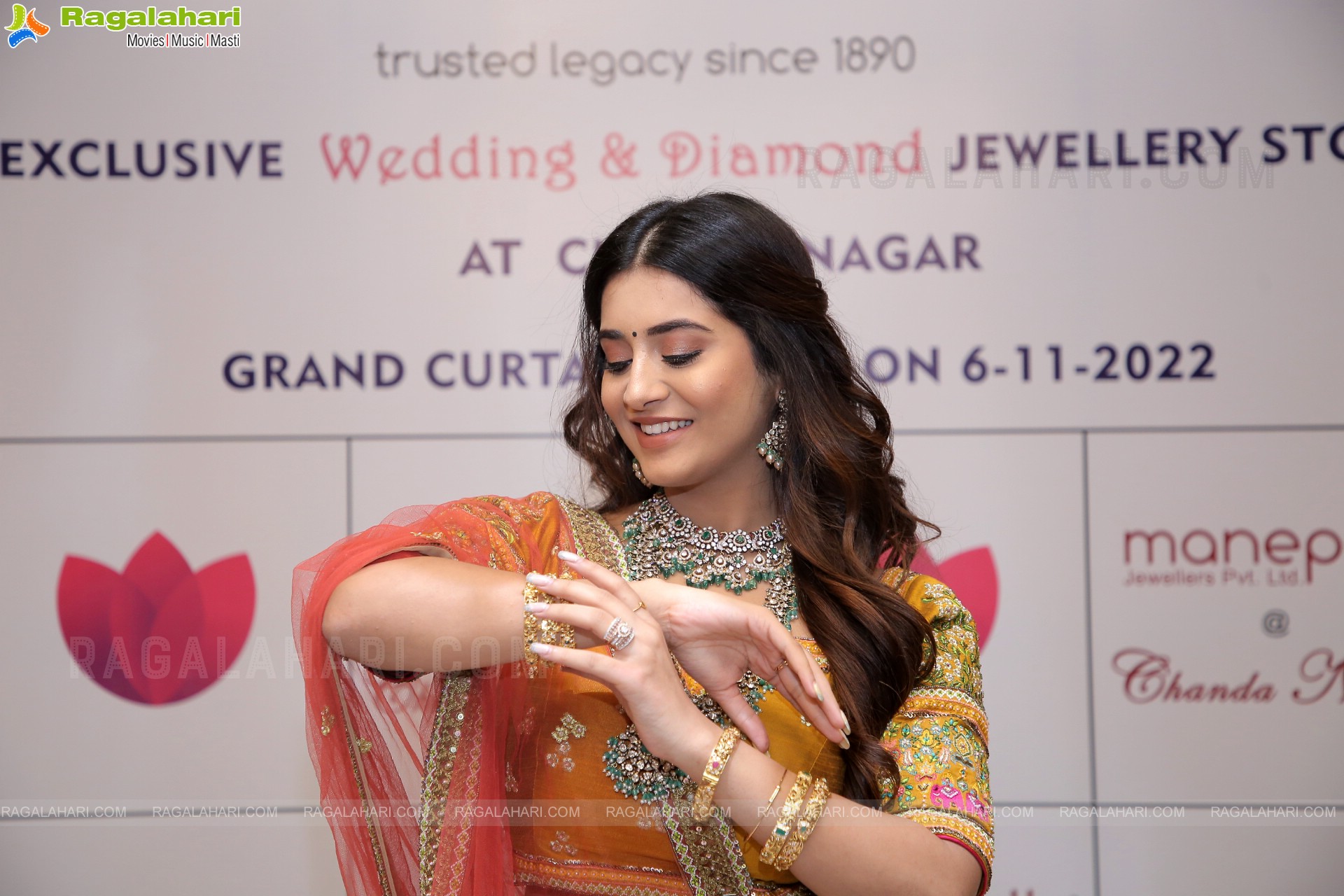 Manepally Jewellers Announces Its 5th Branch and Jewellery Showcase