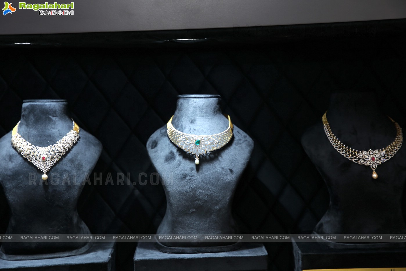 Manepally Jewellers 5th Showroom Curtain Raiser and Jewellery Showcase