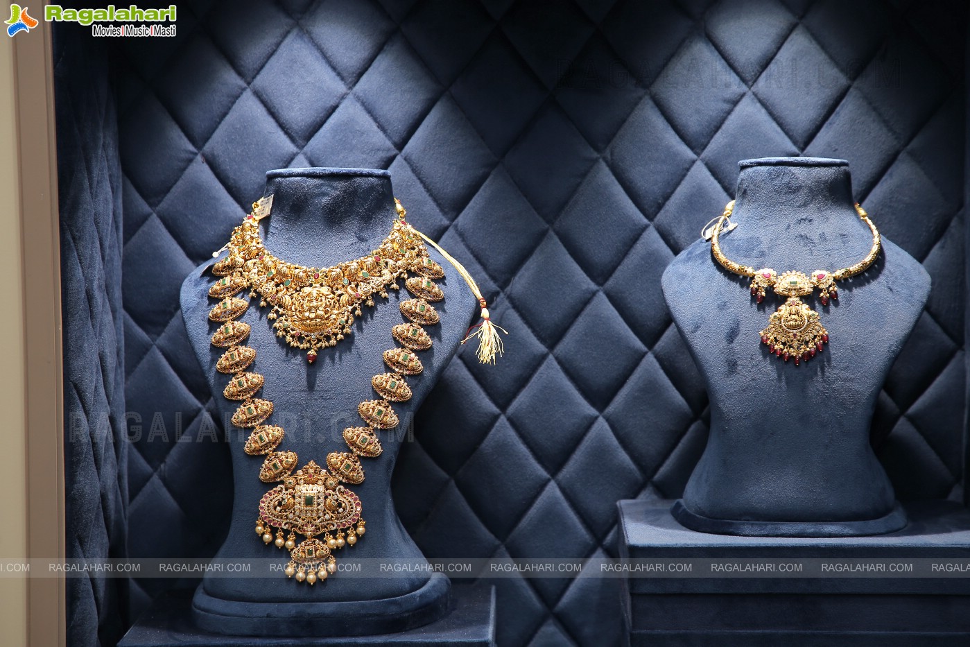 Manepally Jewellers 5th Showroom Curtain Raiser and Jewellery Showcase