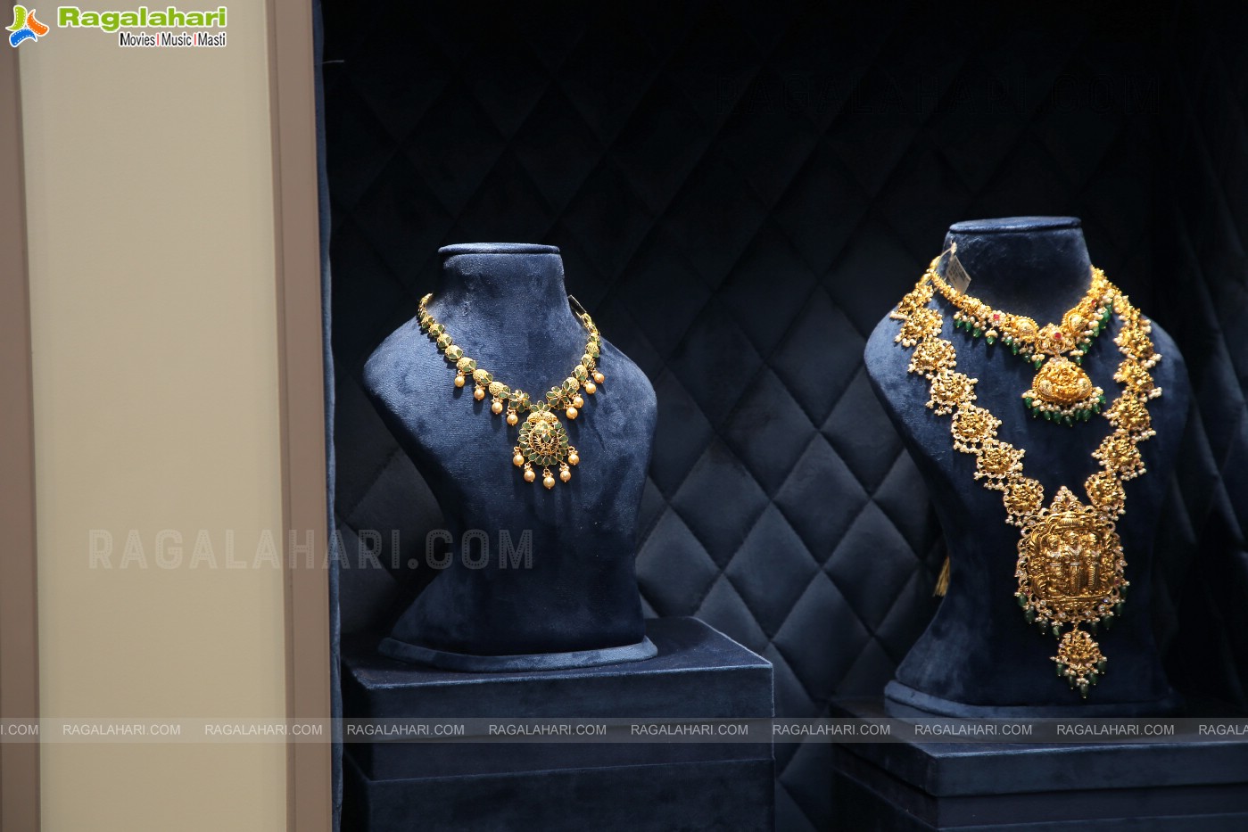 Manepally Jewellers 5th Showroom Curtain Raiser and Jewellery Showcase