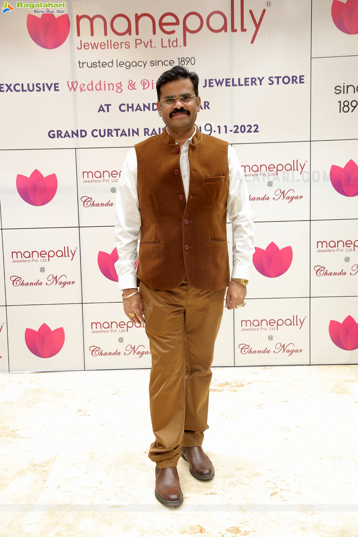 Manepally Jewellers 5th Showroom Curtain Raiser and Jewellery Showcase