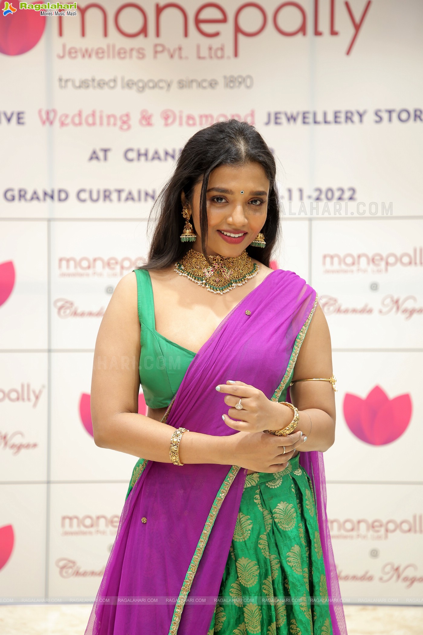 Manepally Jewellers 5th Showroom Curtain Raiser and Jewellery Showcase