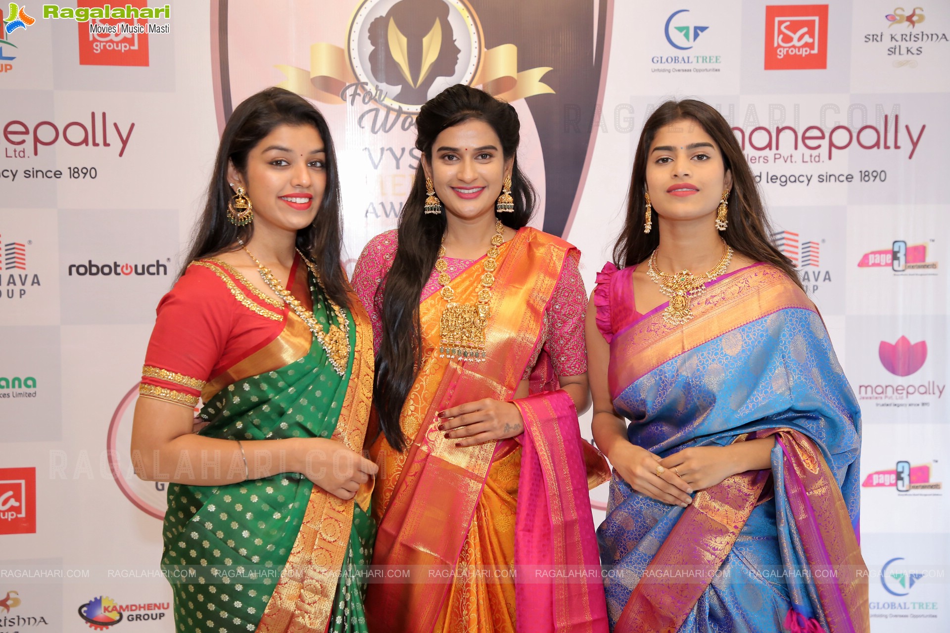 Manepally Jewellers Unveils Its Exclusive Jewellery Collection