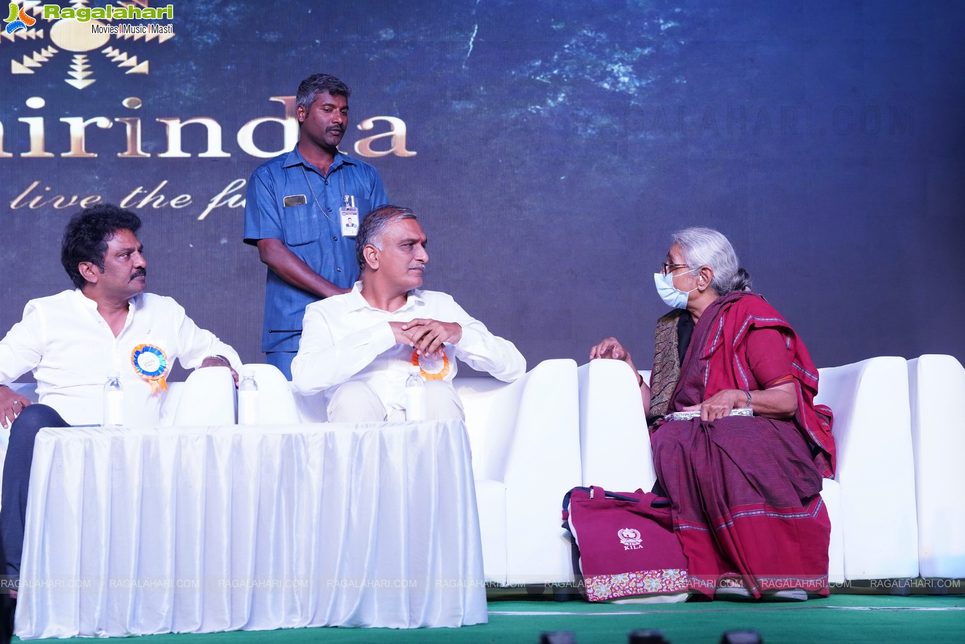 Prof. Aruna Roy receives ‘Sankalp Kiron Puraskar’