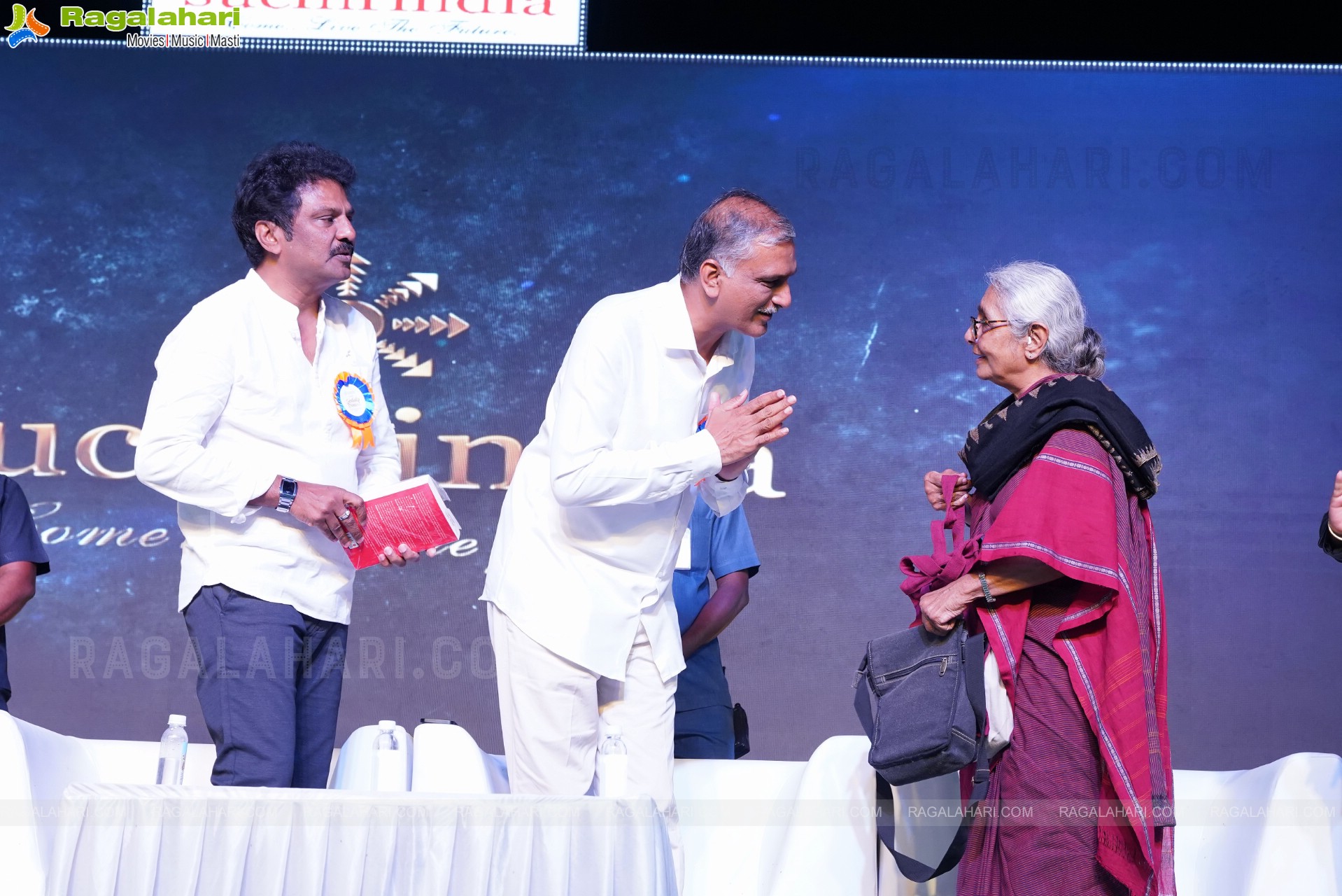 Prof. Aruna Roy receives ‘Sankalp Kiron Puraskar’