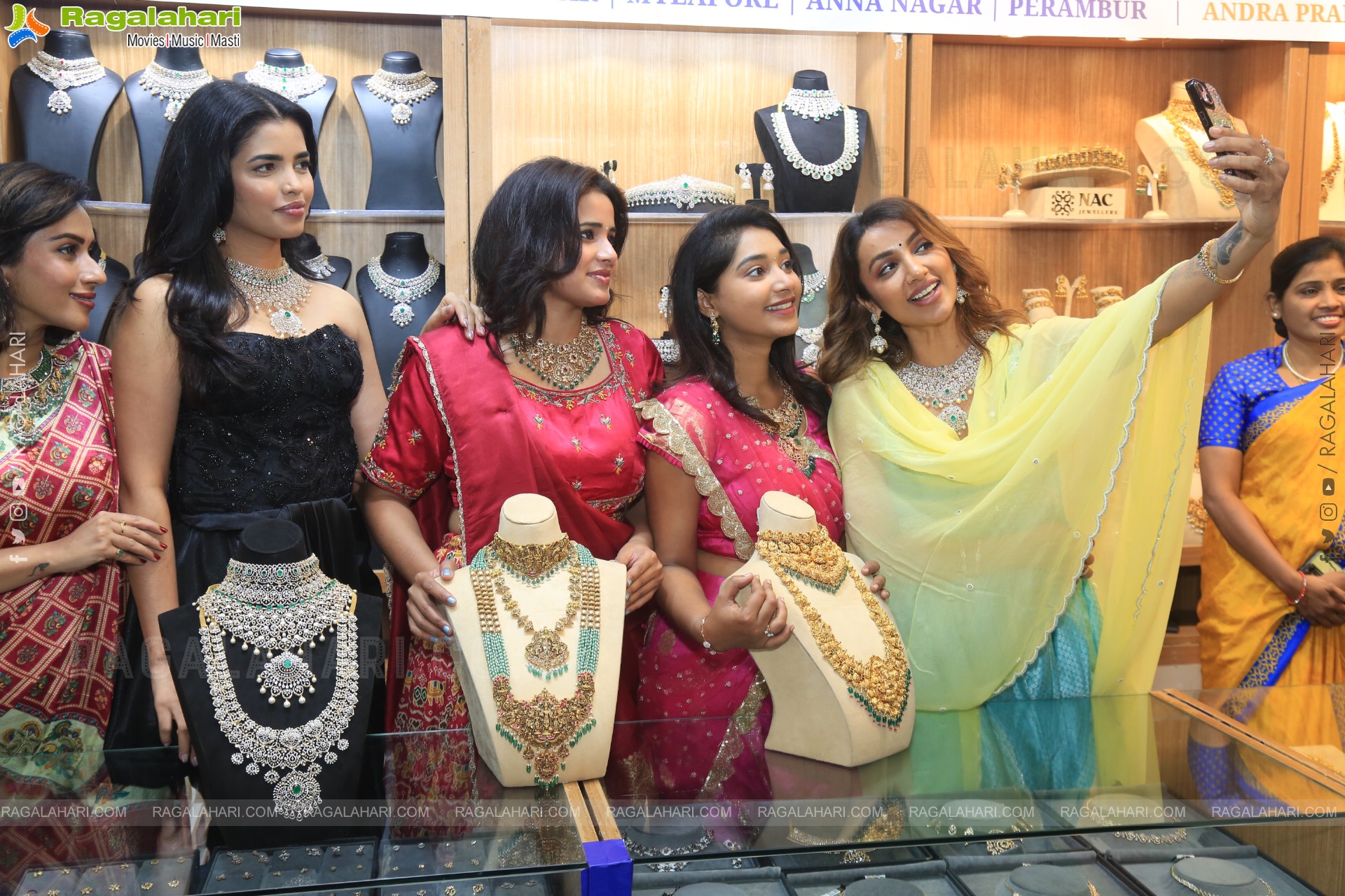 Hi Life Jewels Exhibition at Novotel, Vijayawada