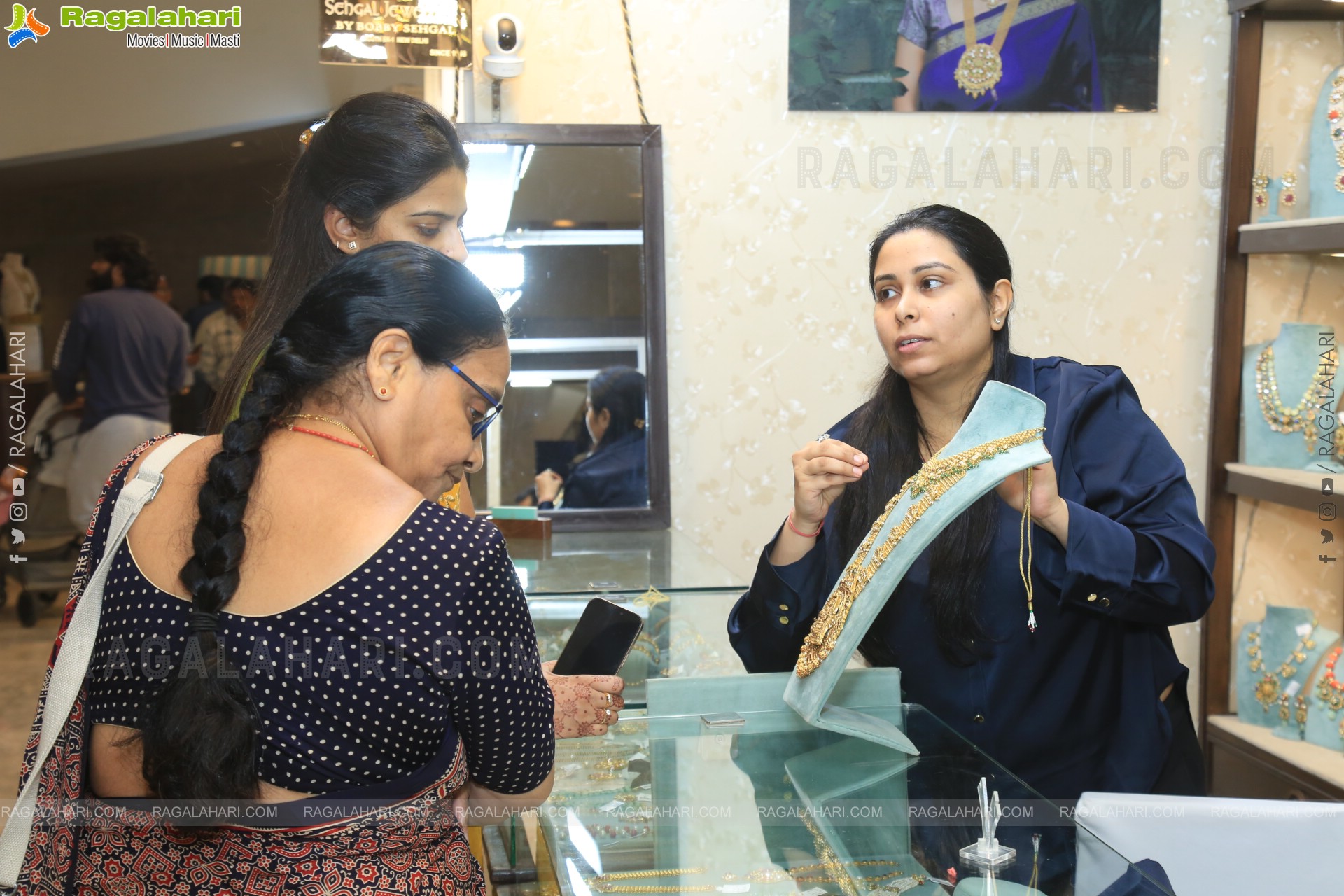 Hi Life Jewels Exhibition at Novotel, Vijayawada