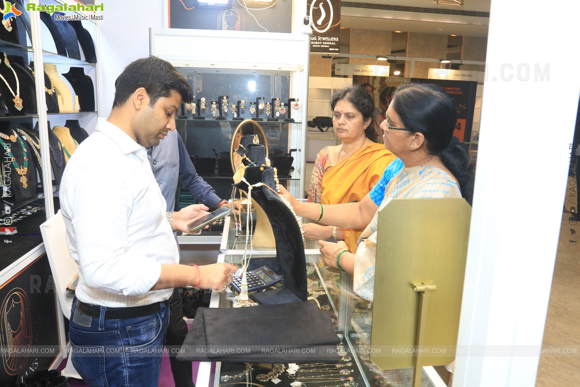 Hi Life Jewels Exhibition at Novotel, Vijayawada