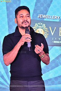 Santhana Prapthirasthu Movie Pre Release Event