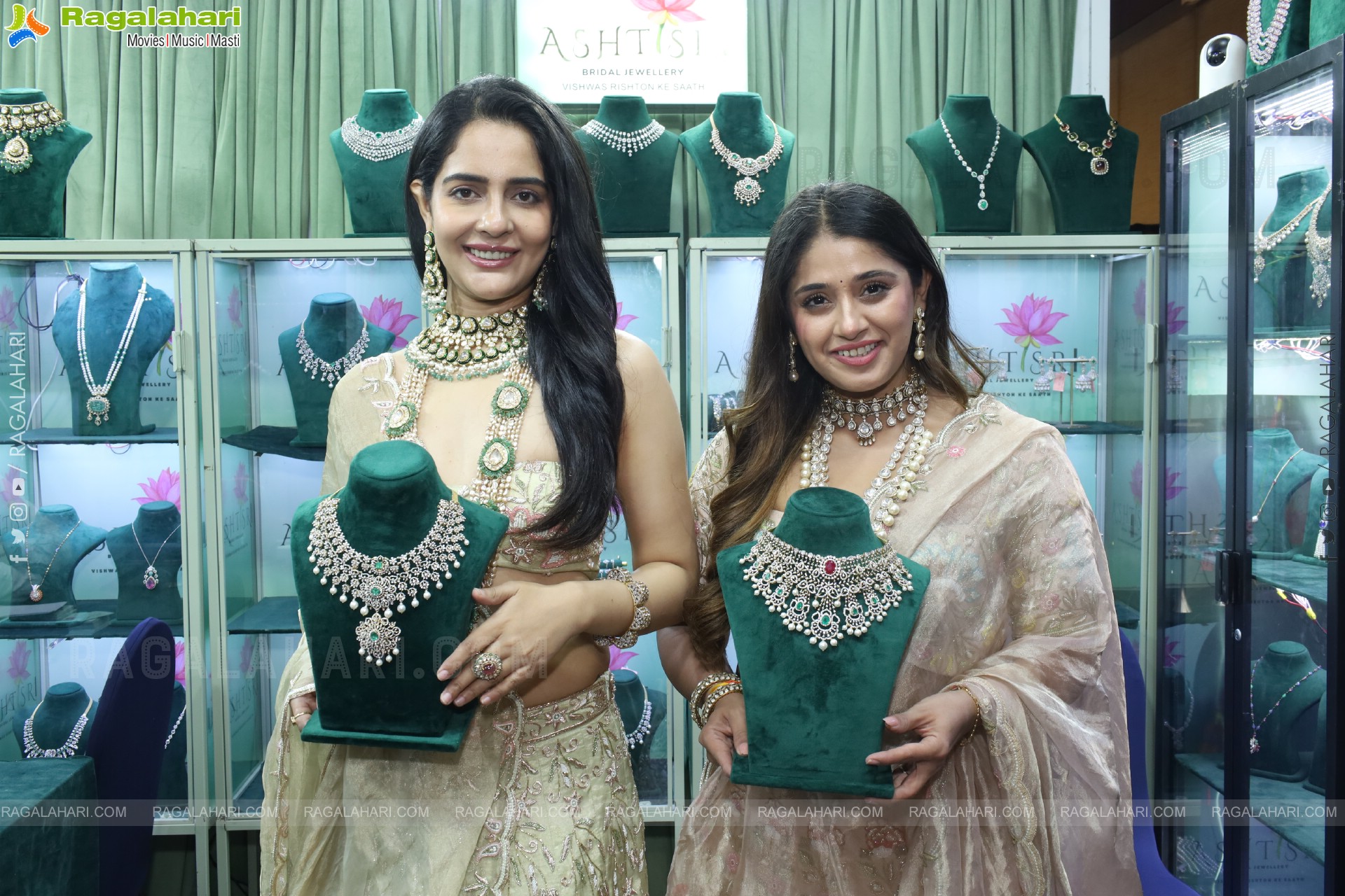 Grand Launch of Hi Life Exhibition - An Exclusive Fashion Special Edition, Hyderabad