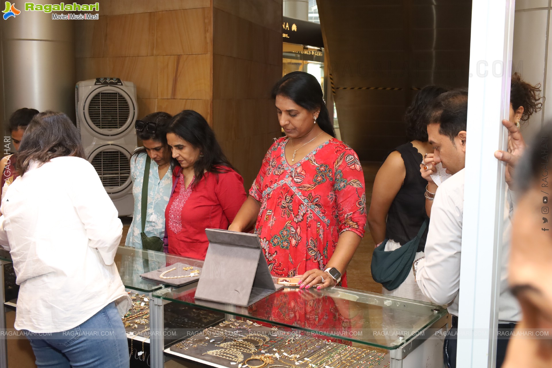 Grand Launch of Hi Life Exhibition - An Exclusive Fashion Special Edition, Hyderabad