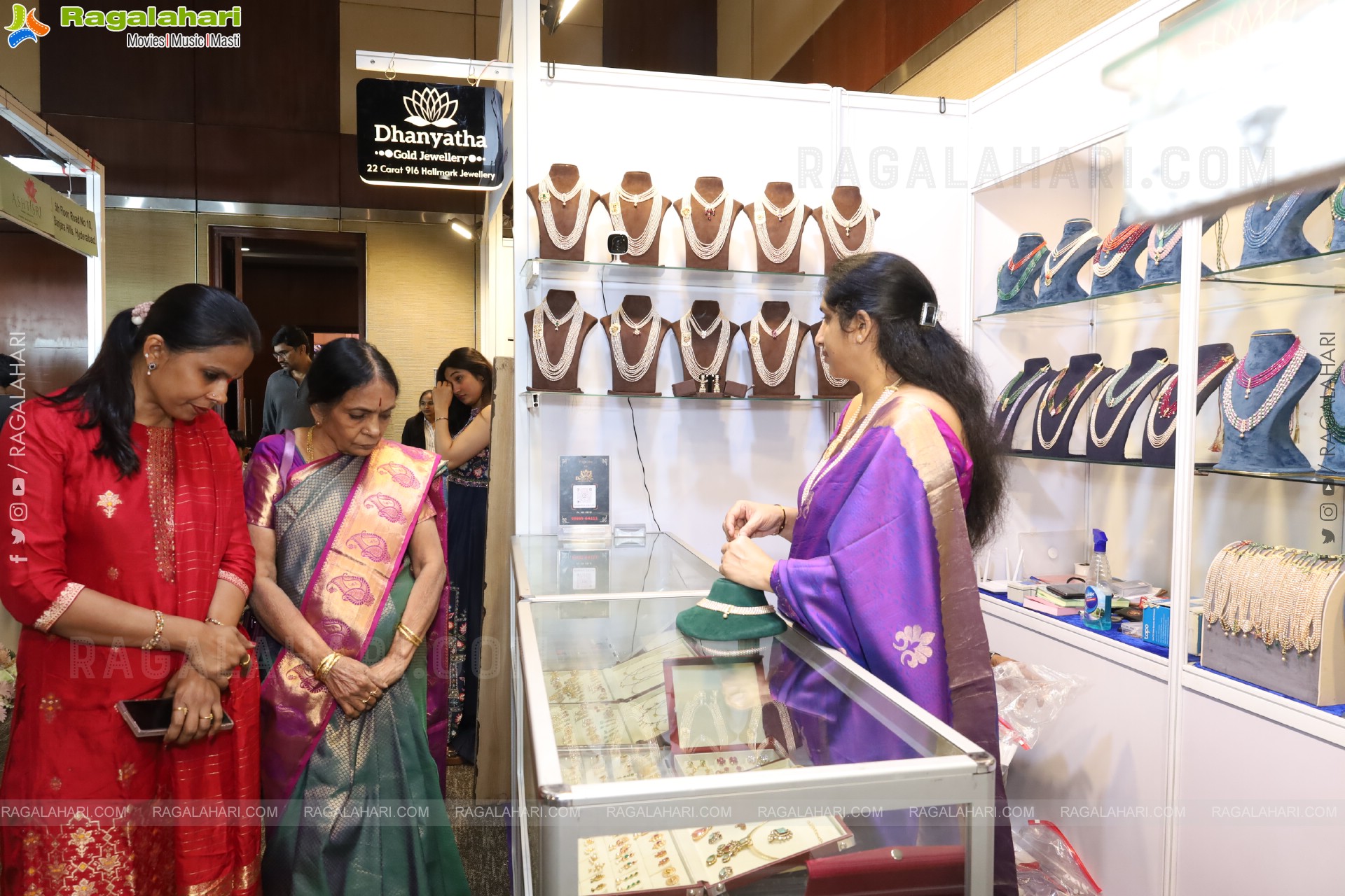 Grand Launch of Hi Life Exhibition - An Exclusive Fashion Special Edition, Hyderabad