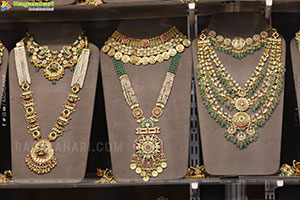 Hi Life Exhibition: An Exclusive Fashion Special Edition 