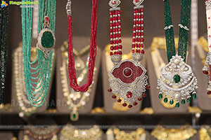 Hi Life Exhibition: An Exclusive Fashion Special Edition 