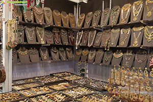 Hi Life Exhibition: An Exclusive Fashion Special Edition 