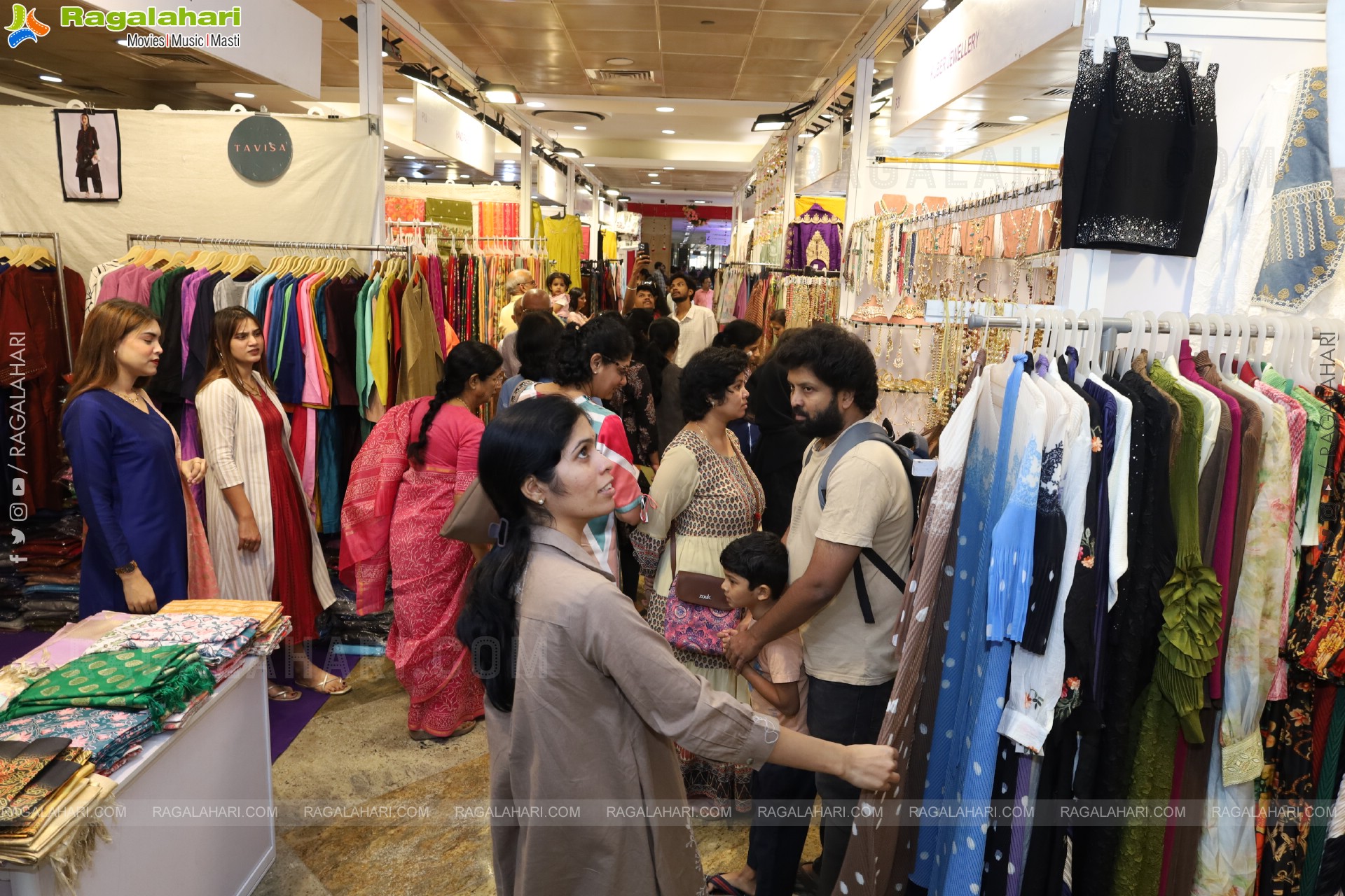 Hi Life Exhibition: Grand Launch and Fashion Special Exhibition 