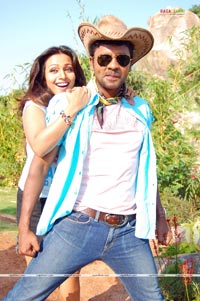 Brahmanandam, Krishna Bhagwan, Asha Shaini