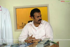 Posani Krishna Murali, Aarti Agarwal