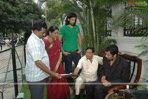 Posani Krishna Murali, Aarti Agarwal