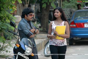 Rajendra Prasad, Hemanth, Rakesh, Sricharan, Ritu Chawla, Sneha Priya, Madhulatha, Snehitha