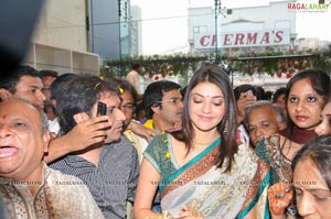 Kajal, Samantha at Padmavathi Shopping Mall, Hyderabad