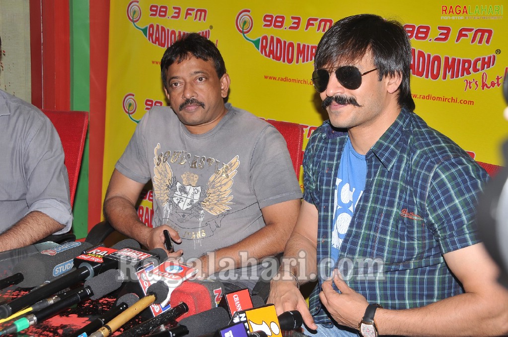 Rakta Charitra Promotion at Radio Mirchi, Hyd