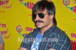 Ram Gopal Varma, Vivek Oberoi at Radio Mirchi