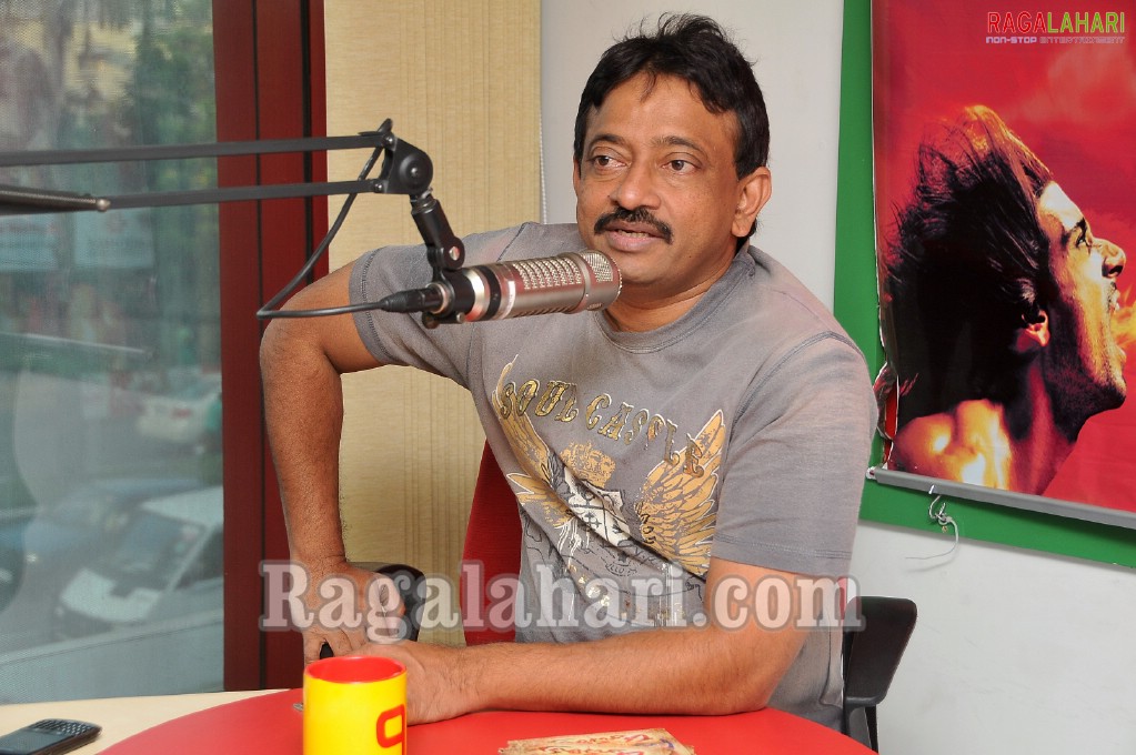 Rakta Charitra Promotion at Radio Mirchi, Hyd