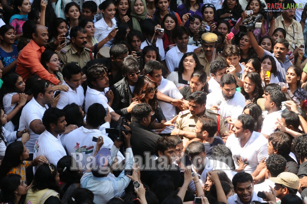 Ranbir Kapoor, Priyanka Chopra visits Villa Marie College 