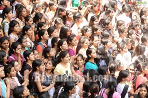 Ranbir Kapoor, Priyanka Chopra at Villa Marie College