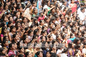 Ranbir Kapoor, Priyanka Chopra at Villa Marie College