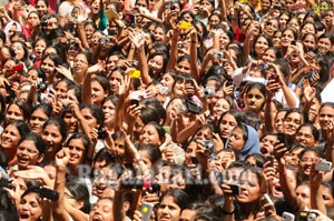 Ranbir Kapoor, Priyanka Chopra at Villa Marie College